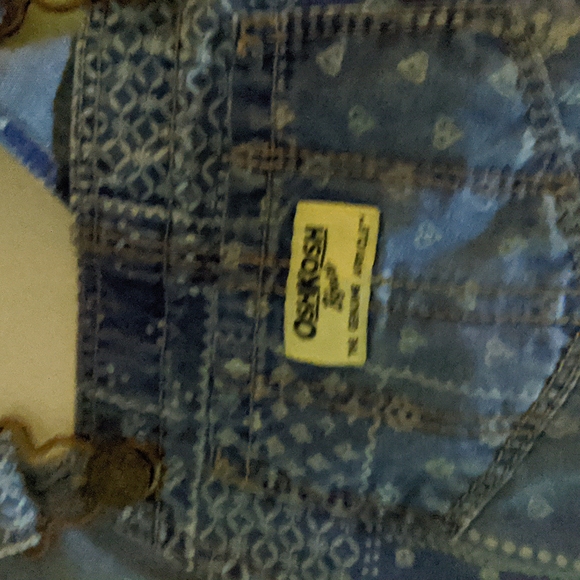 🌷5T, Oshkosh B'Gosh shortalls - Picture 3 of 4